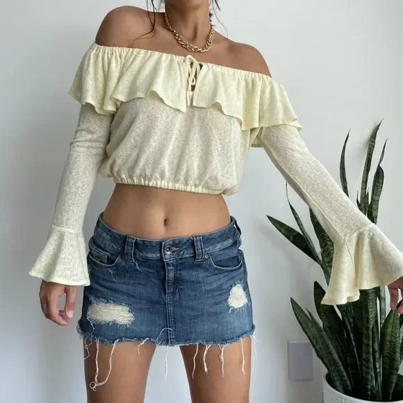 Amuse Society pastel yellow off the shoulder crop top - Picture 5 of 7